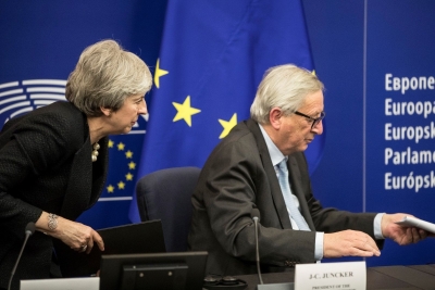 Има сделка за Брекзит с ЕС, Великобритания трябва да напусне до 26 май