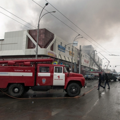 Десетки жертви на пожара в руския мол