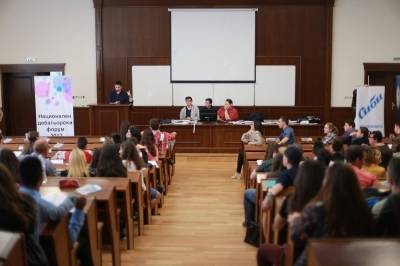 Дебатьори от цялата страна се събират в Бургас 