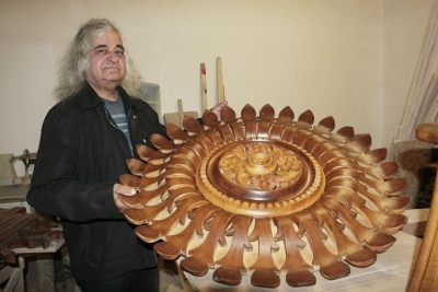 Костадин Димитров, дърворезбар: Приложното изкуство е дар божи