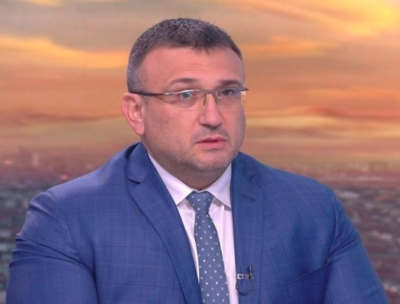 Младен Маринов: Има проникване в сървър на НАП, имейлът е руски