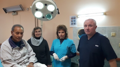 Съдов хирург от УМБАЛ спаси бездомник от ампутация