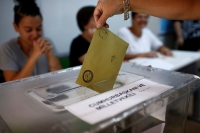 Турция гласува на исторически избори за президент и парламент