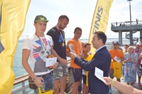 Олимпиецът Венцислав Айдарски спечели плувния маратон от Острова до Моста