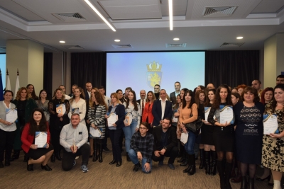Димитър Николов отличи младите учители на Бургас за успешен старт в кариерата