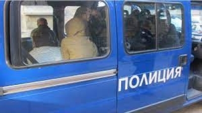 Хванаха микробус с 23-ма нелегални афганистанци край Белозем 