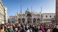 Венеция въвежда ”сух режим” за туристите
