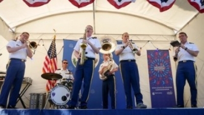 Автентичният американски Диксиленд бенд ще пренесе бургазлии днес в 30-те години на Ню Орлиънс