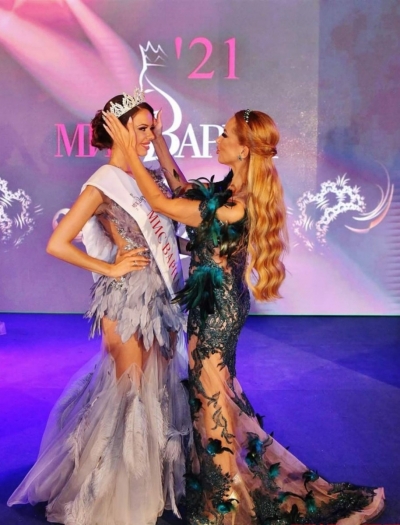  Стефани Карова бе коронясана за Мис Варна 2021 