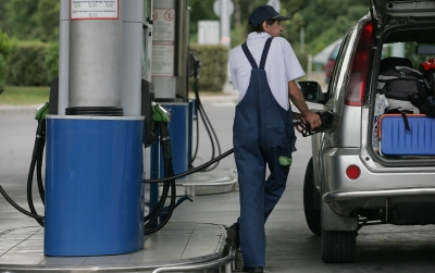 Цената на бензина у нас пада до 2 лв./литър до дни