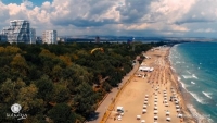 Лятото е близо с най-новото рекламно видео на Община Бургас