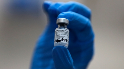 Ваксината на „Пфайзер“ е одобрена за използване в САЩ 