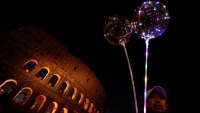 Рим забрани щандовете за сувенири пред туристически забележителности