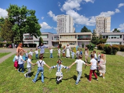 Община Бургас дава възможности за стаж в детските градини на студенти по педагогика и медицина 