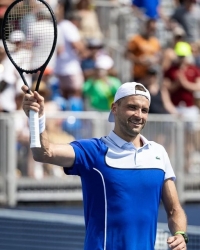 Григор Димитров се класира за четвъртия кръг на турнира по тенис от сериите "Мастърс" в Маями 