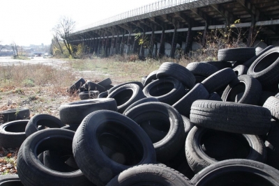 Руснаци добиват метилов спирт от стари гуми