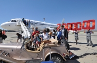 ВИП посрещане на двумилионния пътник на летище Бургас