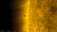 Меркурий сътвори миниатюрно слънчево затъмнение
