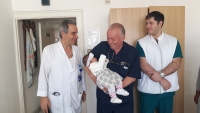 Лекари от УМБАЛ спасиха живота на  бебе с уникална и сложна операция