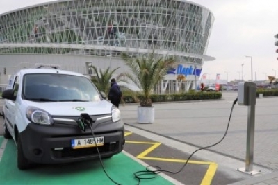 Монтират нови 50 зарядни станции за електрически коли
