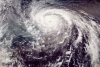 Тропическата буря Епсилон се засили до ураган