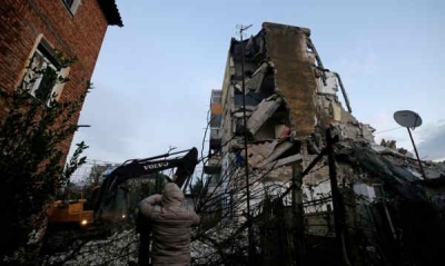 Много срутени сгради и загинали след силния трус в Албания