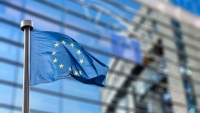 ЕС ще пази по-зорко подателите на сигнали за нередности