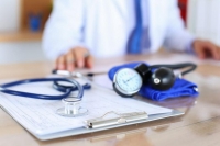 Премахват изискването за брой лекари в медицинските стандарти