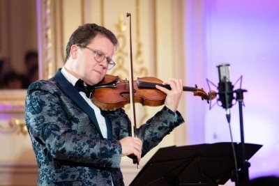Виртуозният цигулар Веско Ешкенази споделя своите музи в юбилеен концерт на 12 юли в Бургас