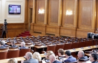 Парламентът със 154 депутати единодушно отхвърли ветото на президента