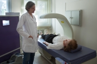 Община Бургас започна мащабна профилактична кампания за диагностика на остеопороза 