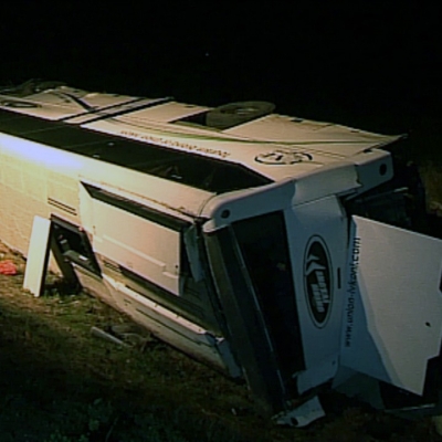 Автобус се преобърна на АМ ”Тракия”, 17 души са пострадали