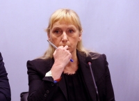Йончева: Мълчанието на премиера по "Ало, Банов съм" е част от омертата