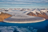 Гренландия губи лед с все по-ускорени темпове
