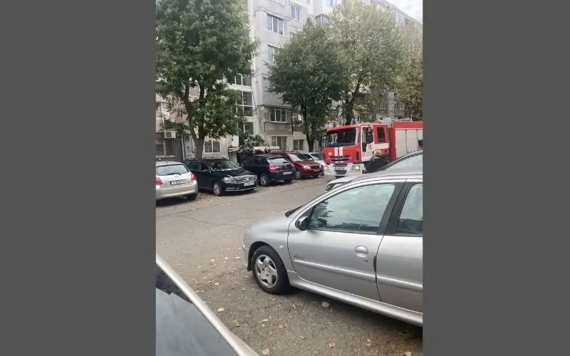 Млад мъж е със сериозни изгаряния от пожар в к-с "Славейков"