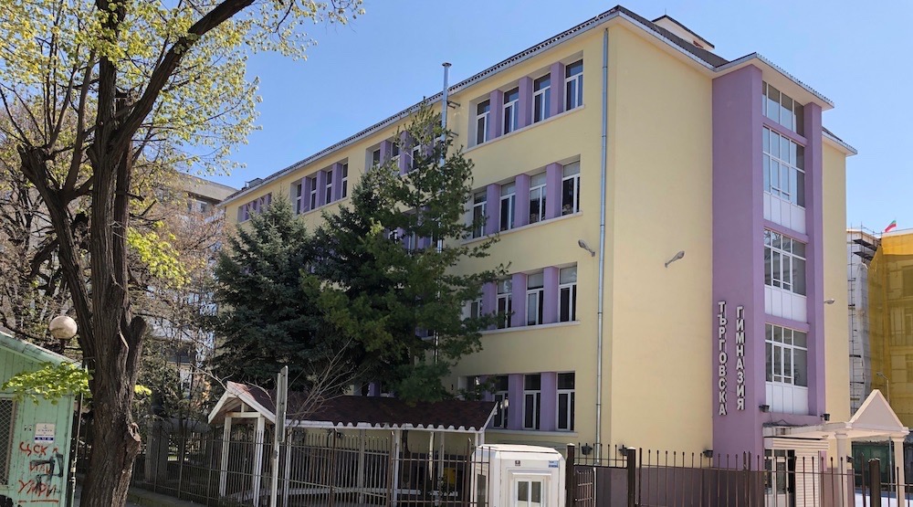 Търговска гимназия Бургас организира Факелно шествие
