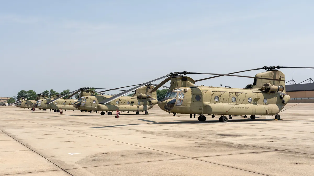 Няколко души се разболяха след отварянето на подозрителен пакет в американска военна база