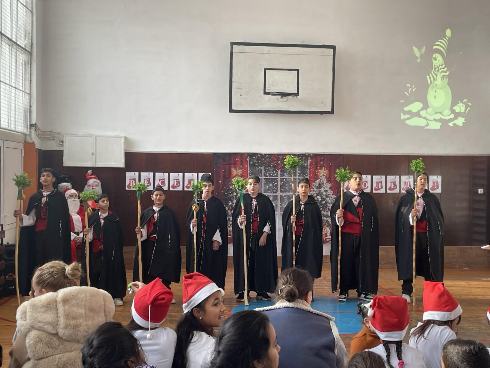 Благотворителен коледен концерт под надслов „От мен за теб“ се проведе в ОУ “Атанас Манчев”, гр. Айтос.