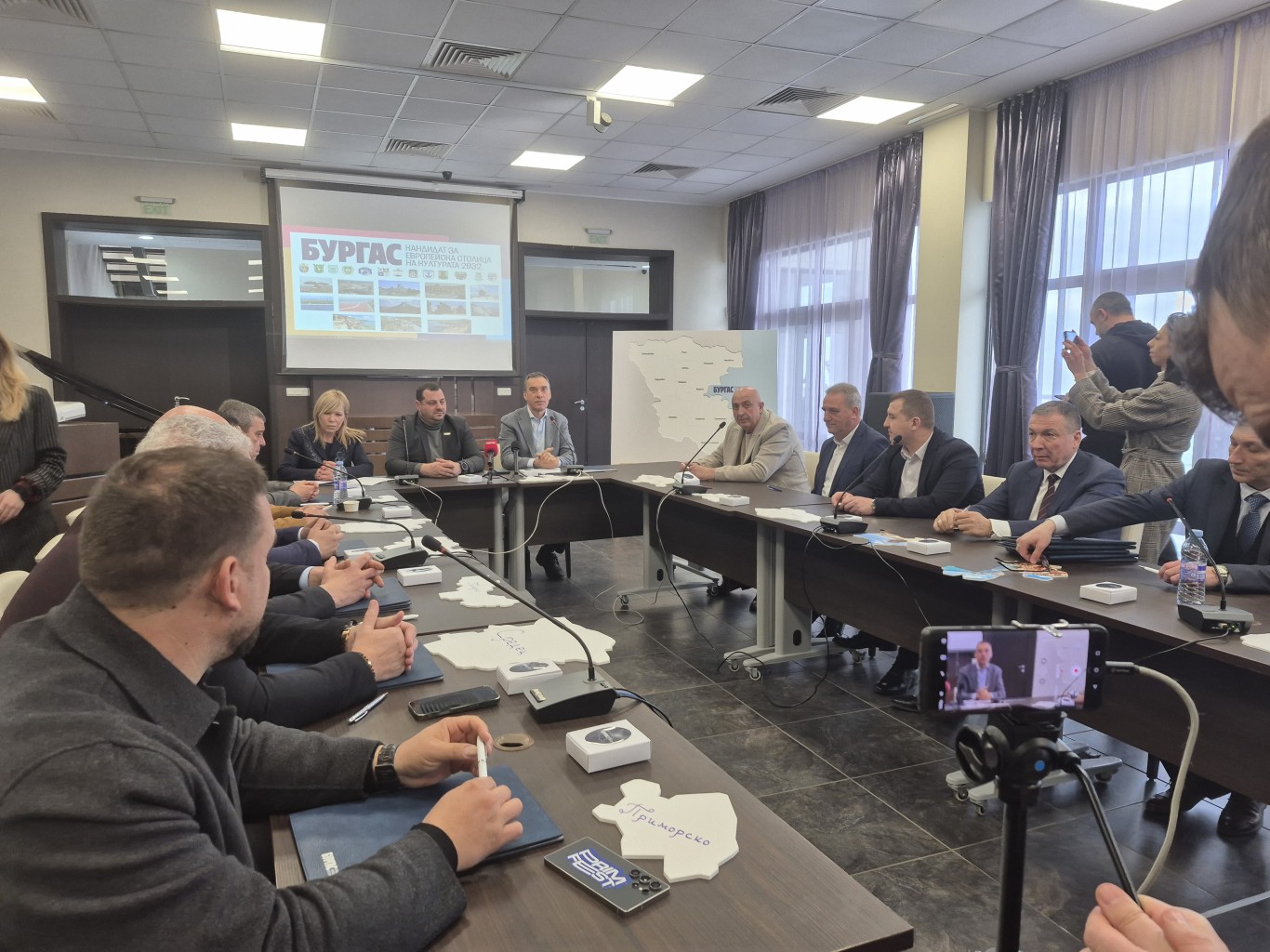 Всички 13 общини в областта застанаха зад кандидатурата на град Бургас за Европейска столица на културата 2032.