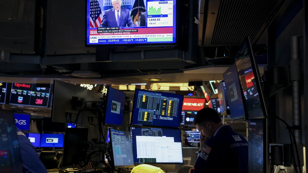 Новите американски мита влязоха в сила след решение на Върховния съд