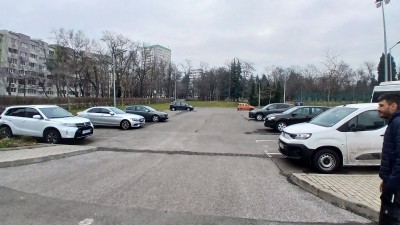 Временно затварят част от паркинга на ПАРК АРЕНА ОЗК