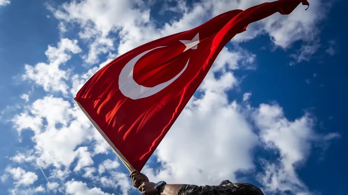 Турция съобщи за трета свалена иранска балистична ракета