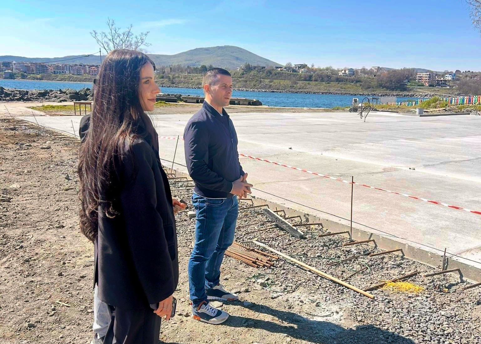 Марин Киров и екипът му заместници инспектираха работата по ремонта на рибарско пристанище "Мичурин"