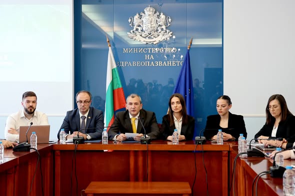 МЗ изпълни обещанието към младите лекари: създаде портал за специализанти