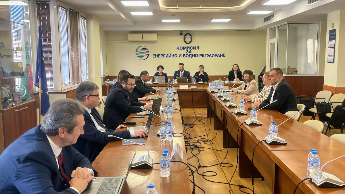 КЕВР обсъжда предложението на „Булгаргаз“ за 34% поскъпване на природния газ през ноември